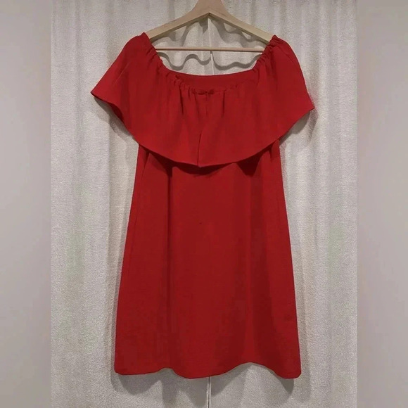 Charley Henry Off Shoulder Dress - Picture 2 of 4